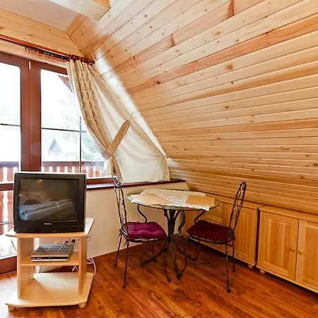 Studia Aurora Apartman Deménvölgy